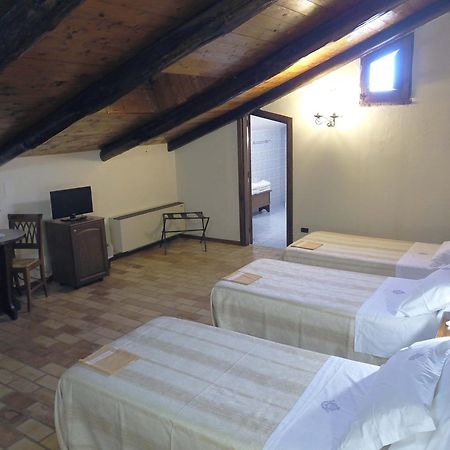 Castello Di Altomonte Hotel Kültér fotó