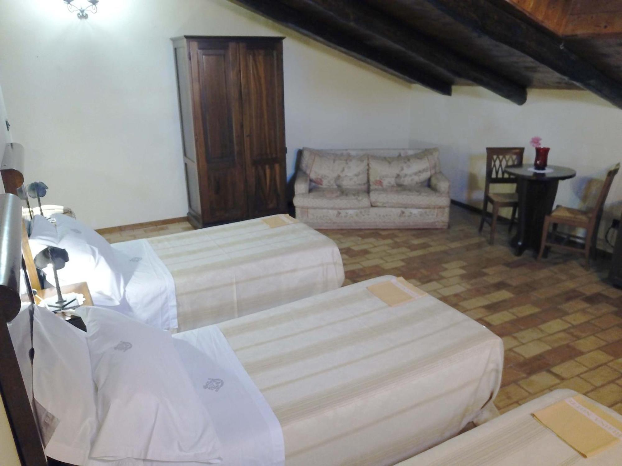 Castello Di Altomonte Hotel Kültér fotó